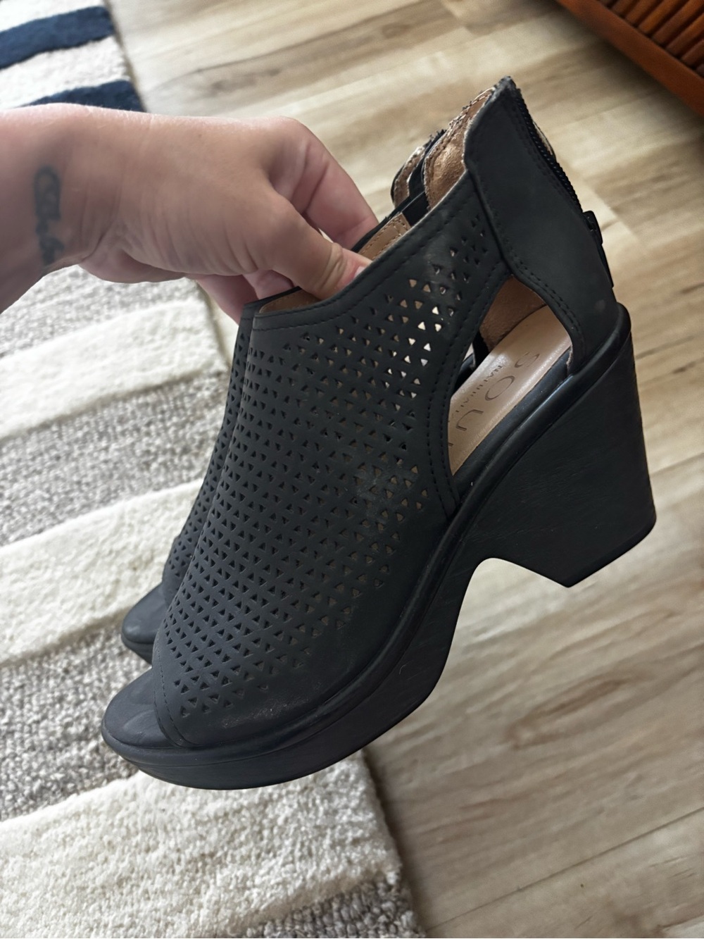 SOUL Naturalizer Black Perforated Peep-Toe Wedge Sandals